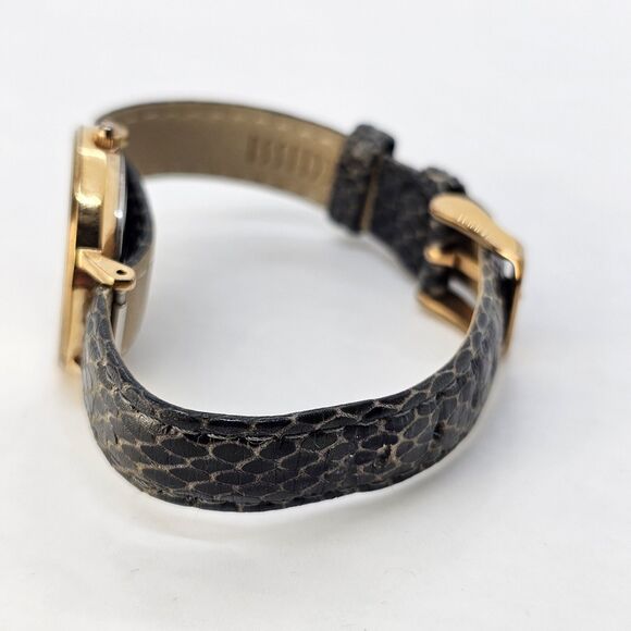 Daniel Wellington Women's Watch White Dial 28MM Leather Band 5.25-7" New Battery - Picture 6 of 13